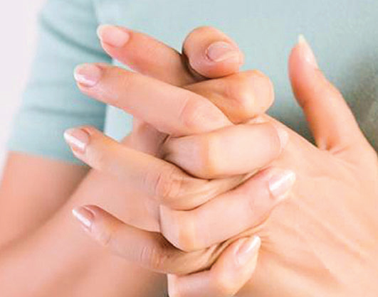 আঙুল ফোটালে কী হয়? আঙুল ফোটালে কী হয়?