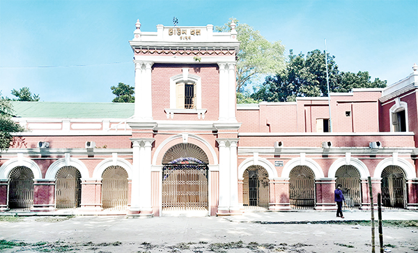 রংপুরে ঐতিহ্যের নাম টাউন হল মুক্তিযুদ্ধের স্মৃতিস্তম্ভ রংপুরে ঐতিহ্যের নাম টাউন হল মুক্তিযুদ্ধের স্মৃতিস্তম্ভ