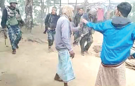 মিয়ানমারের সংঘাতে থমথমে ঘুমধুম সীমান্ত মিয়ানমারের সংঘাতে থমথমে ঘুমধুম সীমান্ত