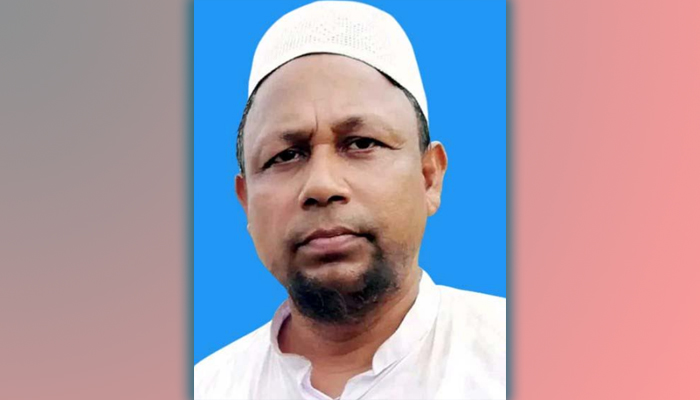 ২৫ বছরে একদিনও ছুটি নেননি শিক্ষক জয়নাল আবেদীন ২৫ বছরে একদিনও ছুটি নেননি শিক্ষক জয়নাল আবেদীন