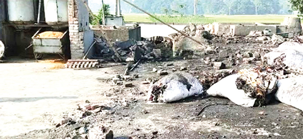 সিরাজগঞ্জে চালকলের বয়লার বিস্ফোরণে শ্রমিক নিহত সিরাজগঞ্জে চালকলের বয়লার বিস্ফোরণে শ্রমিক নিহত