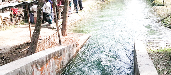 তীব্র তাপপ্রবাহে তিস্তায় আশীর্বাদ বরফগলা পানি তীব্র তাপপ্রবাহে তিস্তায় আশীর্বাদ বরফগলা পানি