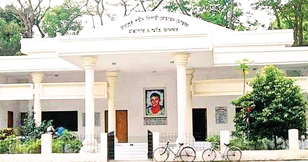 বীরশ্রেষ্ঠ মোস্তফা কামাল স্মৃতি জাদুঘর ও গ্রন্থাগারের বেহালদশা বীরশ্রেষ্ঠ মোস্তফা কামাল স্মৃতি জাদুঘর ও গ্রন্থাগারের বেহালদশা
