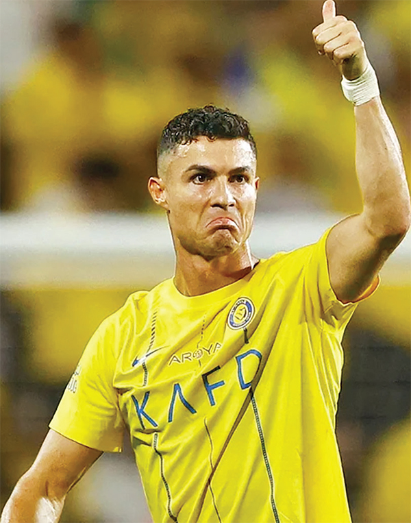 রোনালদোর আয় শীর্ষ ১৫ নারী ক্রীড়াবিদের চেয়ে বেশি