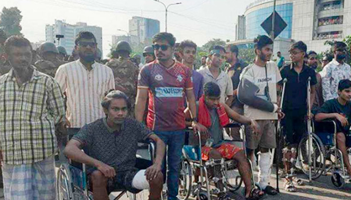 আন্দোলনে আহতদের হাতে আজ স্বাস্থ্যকার্ড তুলে দেবেন প্রধান উপদেষ্টা আন্দোলনে আহতদের হাতে আজ স্বাস্থ্যকার্ড তুলে দেবেন প্রধান উপদেষ্টা