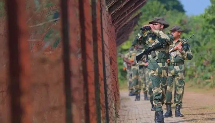 আগস্টের পর হিন্দুর চেয়ে মুসলিমরাই বেশি ভারত পালিয়েছে