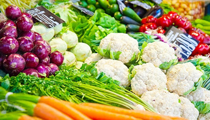 নতুন বছরের শুরুতে কমেছে সবজির দাম, স্বস্তিতে ক্রেতারা নতুন বছরের শুরুতে কমেছে সবজির দাম, স্বস্তিতে ক্রেতারা