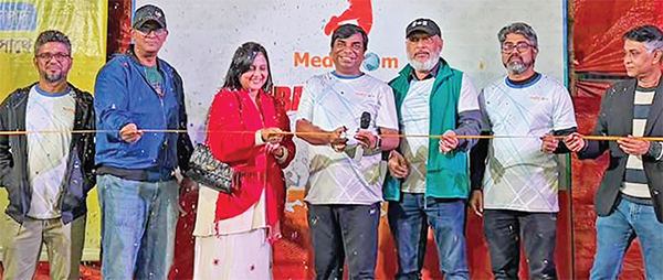 মিডিয়াকম ব্যাডমিন্টন টুর্নামেন্ট শুরু মিডিয়াকম ব্যাডমিন্টন টুর্নামেন্ট শুরু