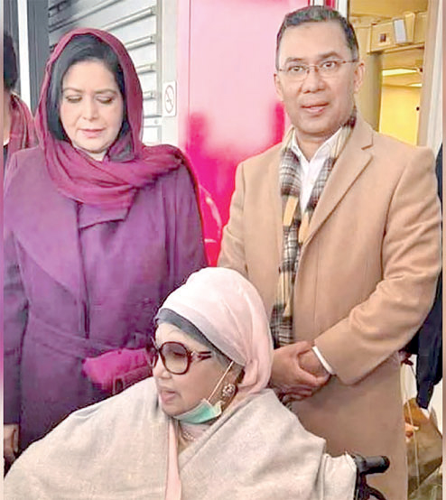 পরিবারের সঙ্গে উজ্জীবিত খালেদা জিয়া