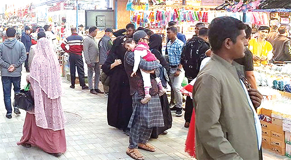 প্রাণ ফিরে পেলো বাণিজ্য মেলা