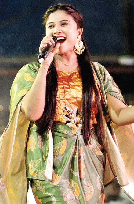 বছরের শুরুতেই সিঙ্গাপুর মাতিয়ে এলেন লিলিন