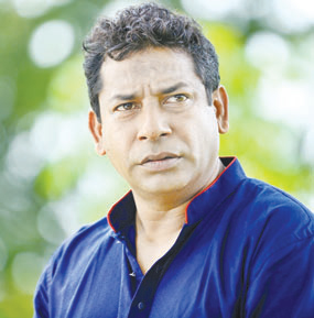 মোশাররফের কণ্ঠে সিনেমার গান