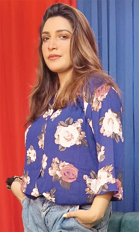 মানুষ সম্পর্কে জানার ইচ্ছা নামিরার