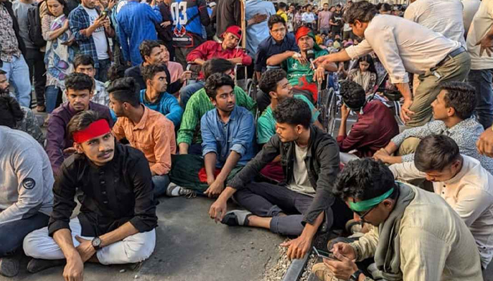 আন্দোলন প্রত্যাহার করলেন তিতুমীর কলেজ শিক্ষার্থীরা