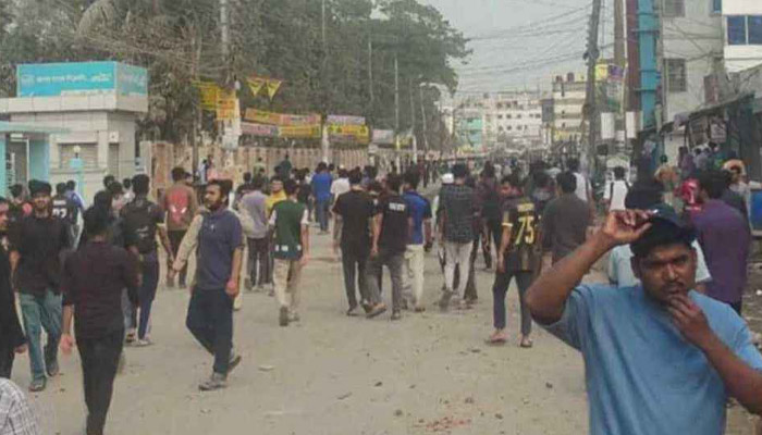 শিক্ষার্থীদের সংঘর্ষে কুয়েট রণক্ষেত্র, আহত ১৫ 