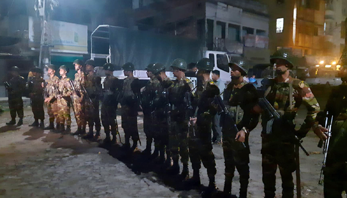 কুয়েটে দুই গ্রুপের সংঘর্ষের ঘটনায় ২ প্লাটুন বিজিবি মোতায়েন