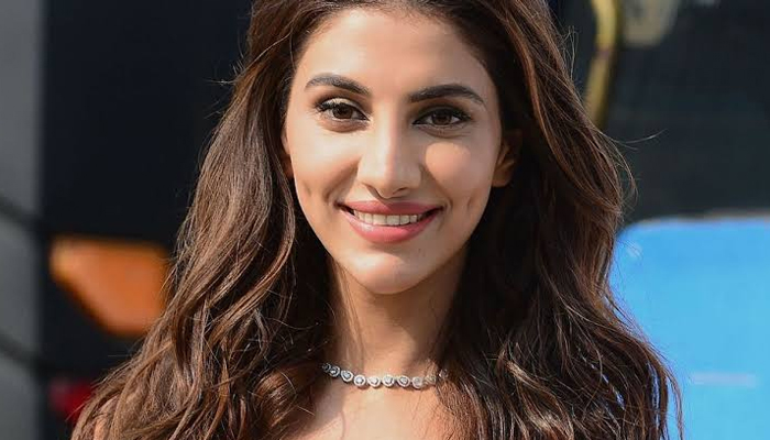 ‘বিনোদিনী’ হয়ে সেরা অভিনেত্রীর পুরস্কার পেলেন রুক্মিণী ‘বিনোদিনী’ হয়ে সেরা অভিনেত্রীর পুরস্কার পেলেন রুক্মিণী