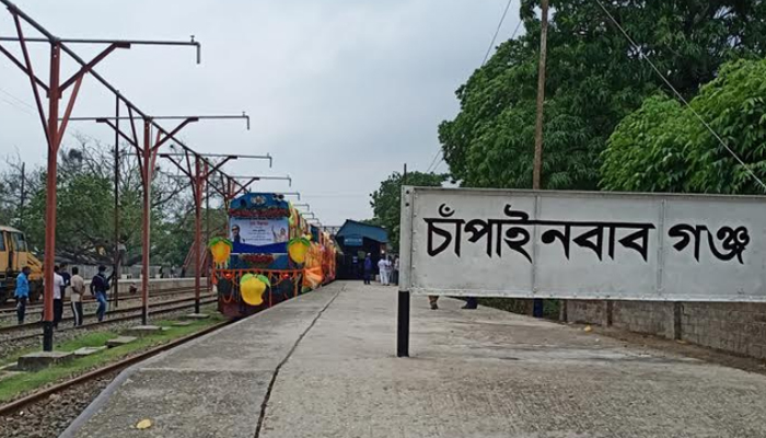 চাঁপাইনবাবগঞ্জ থেকে চালু হচ্ছে পদ্মার সংযোগ শাটল ট্রেন
