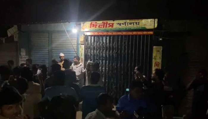 আশুলিয়ায় ডাকাতের অস্ত্রের আঘাতে স্বর্ণ ব্যবসায়ী নিহত