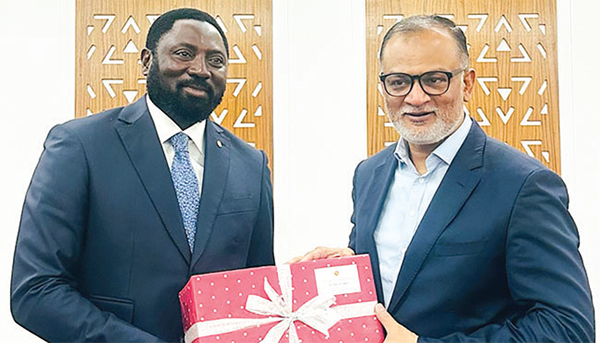 কৃষি খাতে গাম্বিয়াকে বিনিয়োগ বাড়ানোর আহ্বান উপদেষ্টার