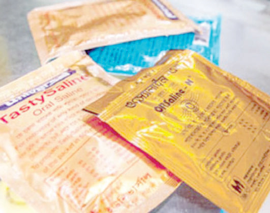 ইফতারে স্যালাইন পান