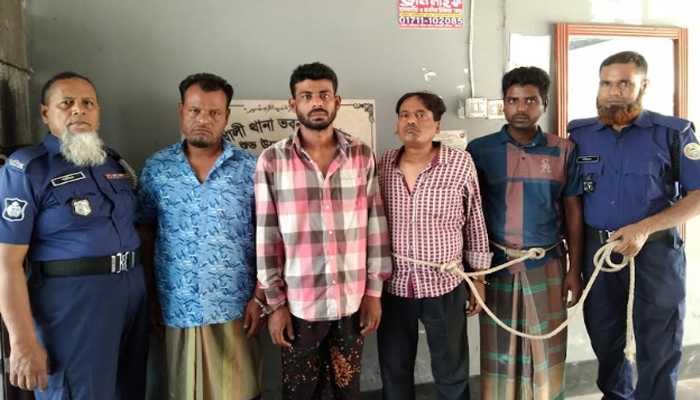 কাউখালীতে ৫ জুয়ারিসহ ১০জন গ্রেফতার