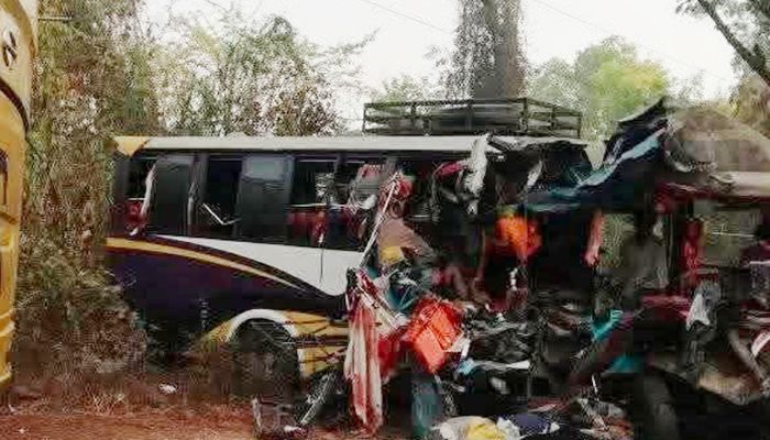 ঈদের দিনে চট্টগ্রাম-কক্সবাজার মহাসড়কে ৫ জনের প্রাণহানি ঈদের দিনে চট্টগ্রাম-কক্সবাজার মহাসড়কে ৫ জনের প্রাণহানি