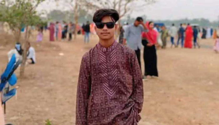 সিরাজগঞ্জের স্কুল ছাত্রকে পিটিয়ে হত্যার অভিযোগ