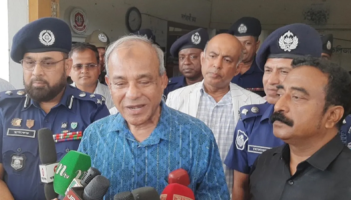 সাধারণ মানুষ চায় এই সরকার আরও পাঁচ বছর থাকুক : স্বরাষ্ট্র উপদেষ্টা