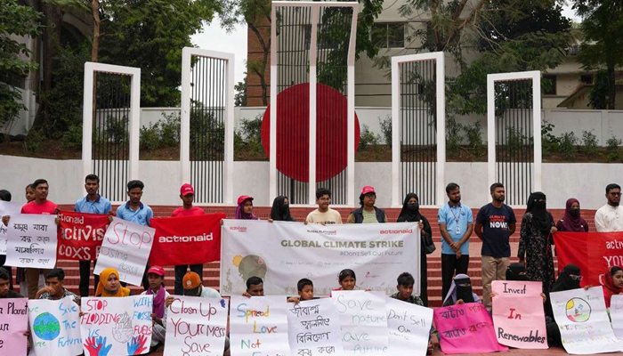 কক্সবাজারে বৈশ্বিক জলবায়ু ধর্মঘট থেকে ফিলিস্তিনে যুদ্ধবিরতির আহ্বান