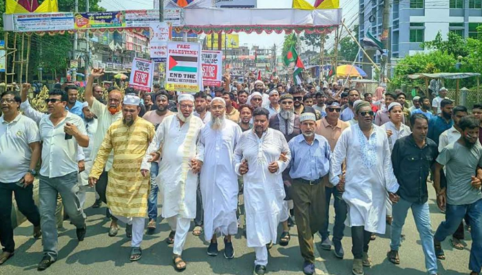 গাজায় হামলার প্রতিবাদে রংপুরে আধাবেলা ধর্মঘট পালিত