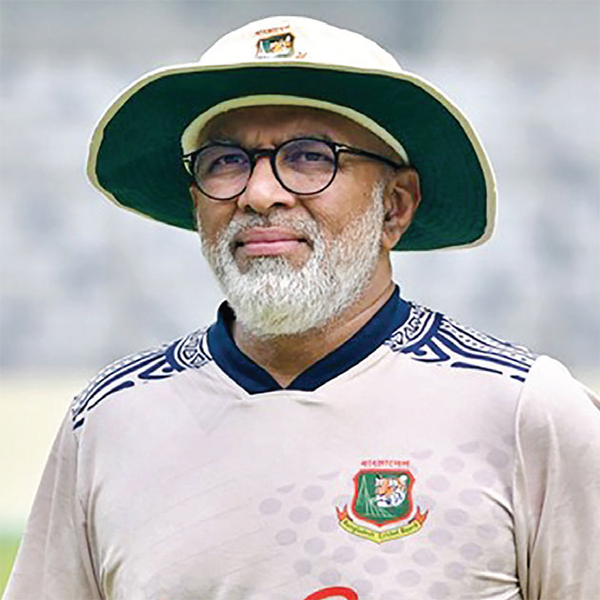সাত মাস পর বোমা ফাটালেন হাথুরুসিংহে