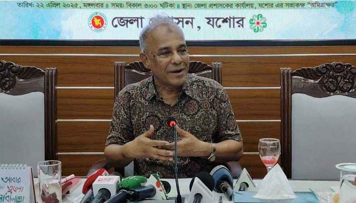 পুলিশ সিভিল ড্রেসে আসামি ধরতে পারবে না: স্বরাষ্ট্র উপদেষ্টা