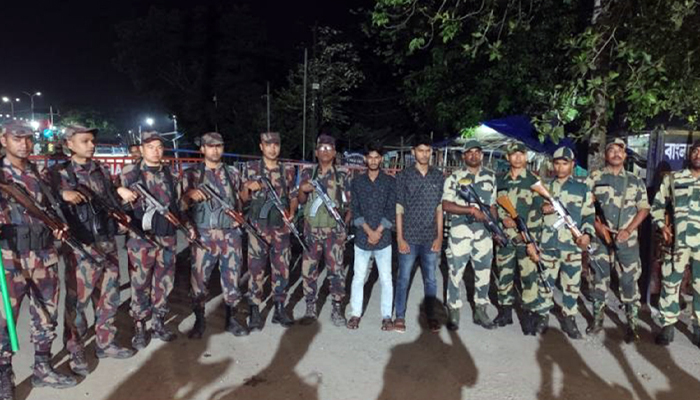 এসএসসি পরীক্ষার্থীসহ ২ বাংলাদেশিকে ফেরত দিলো বিএসএফ