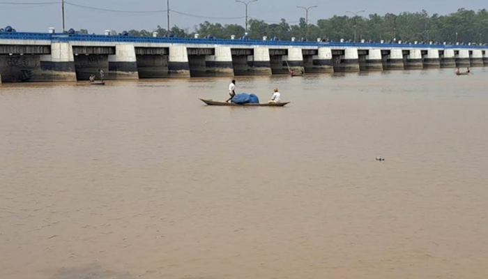 বাড়ছে তিস্তার পানি, নদীপাড়ে আতঙ্ক