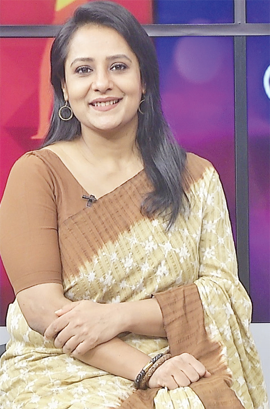 আনন্দিত অপি করিম আনন্দিত অপি করিম