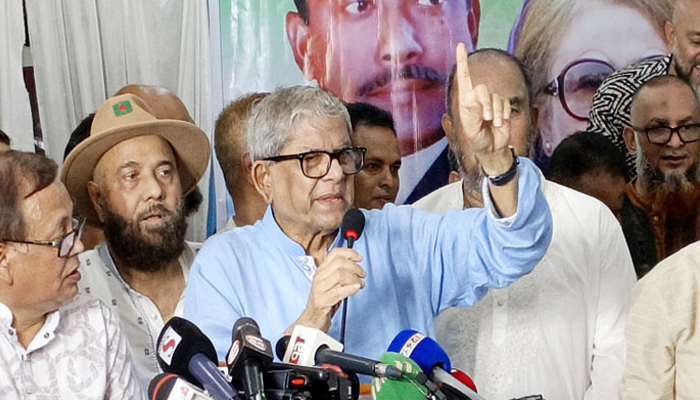 নির্বাচনে দেরি হলে দেশও পিছিয়ে যাবে: মির্জা ফখরুল নির্বাচনে দেরি হলে দেশও পিছিয়ে যাবে: মির্জা ফখরুল