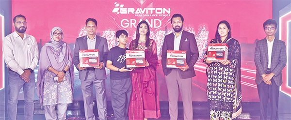 ওয়ালটনের প্যাসেঞ্জার কার ব্যাটারি ‘গ্রাভিটন’ উদ্বোধন করলেন তাহসান ওয়ালটনের প্যাসেঞ্জার কার ব্যাটারি ‘গ্রাভিটন’ উদ্বোধন করলেন তাহসান