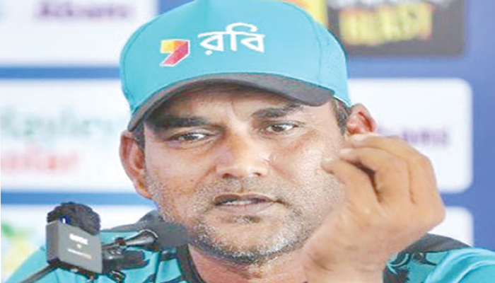 ‘ভালো না হলে বোর্ড আমাকে সরিয়ে দেবে’ ‘ভালো না হলে বোর্ড আমাকে সরিয়ে দেবে’