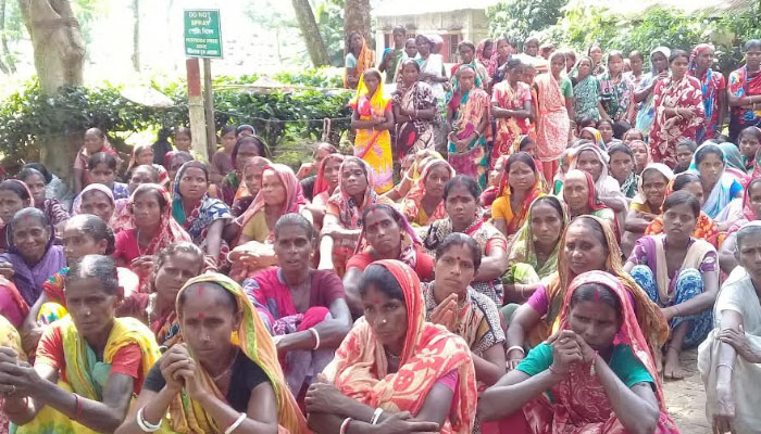 কমলগঞ্জে চা শ্রমিকদের জীবনমান উন্নয়নের টাকা নিয়ে অনিয়মের অভিযোগ কমলগঞ্জে চা শ্রমিকদের জীবনমান উন্নয়নের টাকা নিয়ে অনিয়মের অভিযোগ