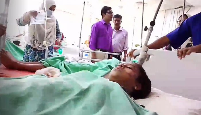 বিমান বিধ্বস্তে নিহত বেড়ে ৩, দগ্ধ শতাধিক নারী-শিশু