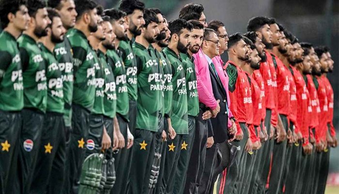 শোকের আবহে মাঠে নামছে বাংলাদেশ-পাকিস্তান, দুই দলের সম্ভাব্য একাদশ শোকের আবহে মাঠে নামছে বাংলাদেশ-পাকিস্তান, দুই দলের সম্ভাব্য একাদশ