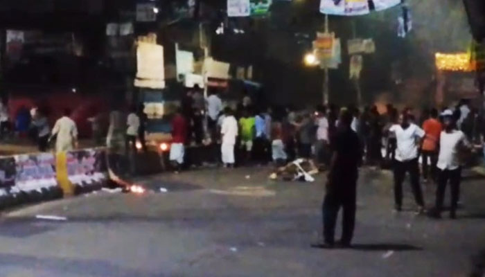 চট্টগ্রামে ছাত্রদল ও ছাত্রশিবিরের মধ্যে সংঘর্ষ চট্টগ্রামে ছাত্রদল ও ছাত্রশিবিরের মধ্যে সংঘর্ষ