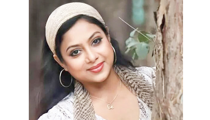 ফেসবুক নিয়ে বিপাকে শাবনূর আইনি পদক্ষেপ নিচ্ছেন চিত্রনায়িকা