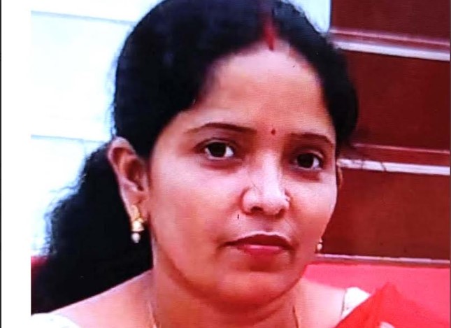 সিরাজগঞ্জে স্কুল শিক্ষিকার ঝুলন্ত লাশ উদ্ধার সিরাজগঞ্জে স্কুল শিক্ষিকার ঝুলন্ত লাশ উদ্ধার