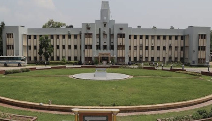 ছাত্রদল সভাপতির মন্তব্য ‘সম্পূর্ণ মিথ্যাচার’: রাবি ভিসি