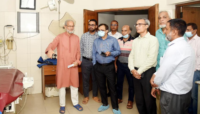 দিনাজপুর জিয়া হার্ট ফাউন্ডেশন পরিদর্শনে যুগ্ম সচিব