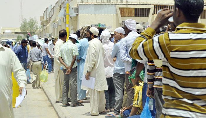 সৌদি আরবে ২২ হাজারের বেশি প্রবাসী গ্রেফতার সৌদি আরবে ২২ হাজারের বেশি প্রবাসী গ্রেফতার
