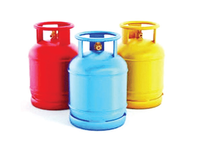 ১২ কেজি এলপি গ্যাসের দাম কমল ১২ কেজি এলপি গ্যাসের দাম কমল