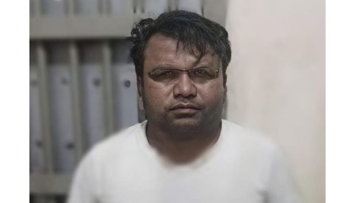 উখিয়ায় হত্যা ও নারী নির্যাতনসহ ১৩ মামলার আসামি গ্রেপ্তার উখিয়ায় হত্যা ও নারী নির্যাতনসহ ১৩ মামলার আসামি গ্রেপ্তার